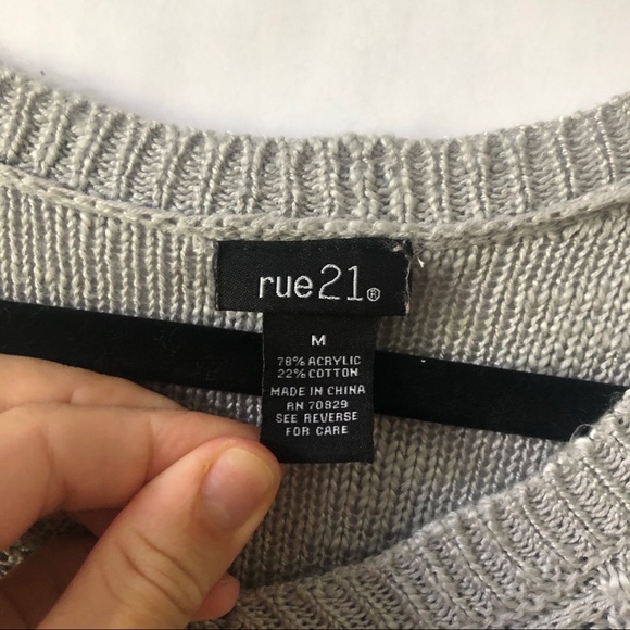 Rue21 | Gray Argyle Knit Sweater Sz Med - Picture 7 of 8